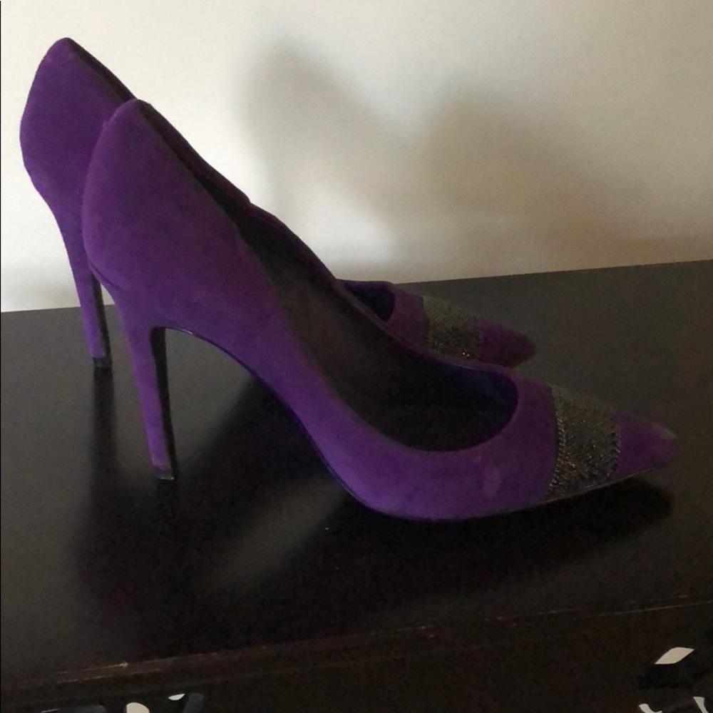 Shoes - Picture 3 of 3
